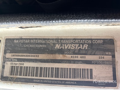 1999 International 8100 Feed Truck