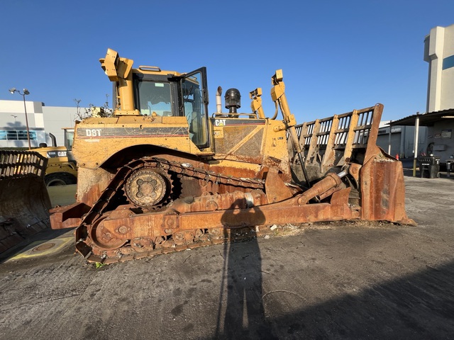 Cat D8T Crawler Dozer