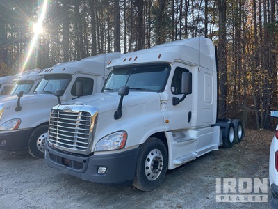 2013 Freightliner Cascadia 125 6x4 T/A Sleeper Truck Tractor