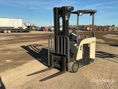 2017 Crown RC5545-40 3800 lb Reach Truck