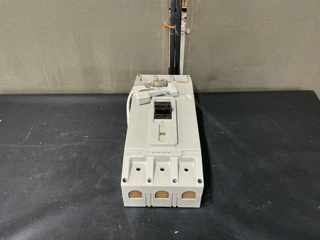 Gould AQB-A800 Circuit Breaker