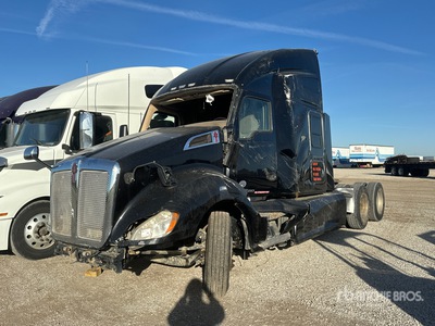 2017 Kenworth T680 6x4 Tracteur routier couchette (Inoperable)