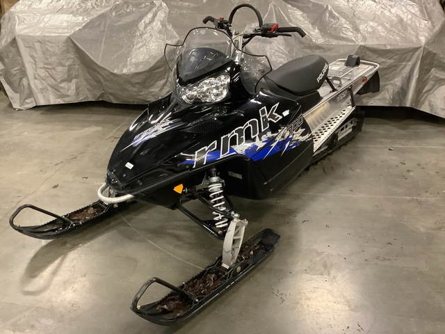 Polaris RMK 700 Snowmobile
