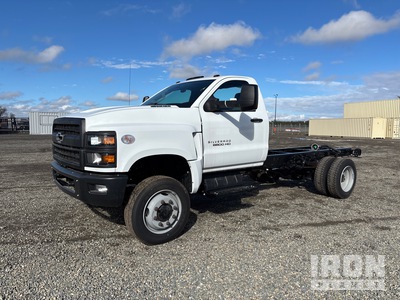 2023 Chevrolet 5500HD 4x4 Cab and Chassis