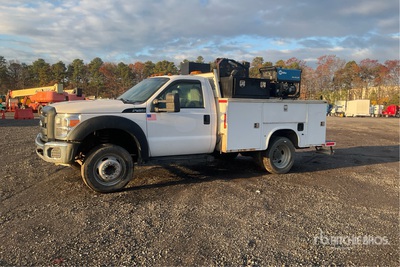 2011 Ford F-450 Camion de service