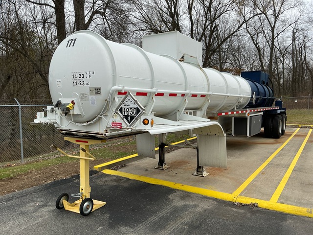 1997 Acro 3500 gal T/A Tanker Trailer 1997 Acro 3500 gal T/A Tanker Trailer
