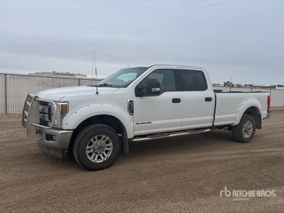 2018 Ford F-350 4x4 Crew Cab Pickup