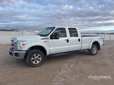 2014 Ford F-350 4x4 Crew Cab Pick Up