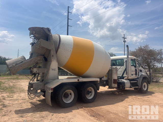 CAMIóN REVOLVEDOR 2014 MACK BECK 10.5 CYD