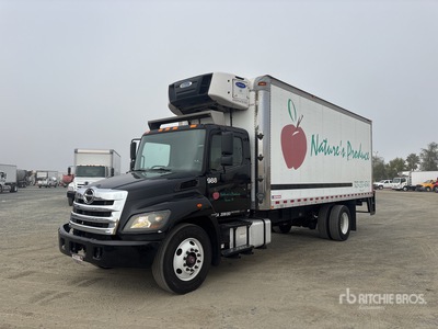 2015 Hino 268 4x2 Refrigerated Truck