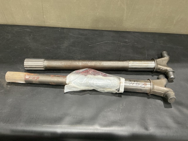 (2) Oshkosh 1713870 Axles
