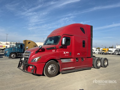2021 Freightliner Cascadia 126 6x4 T/A Sleeper Truck Tractor