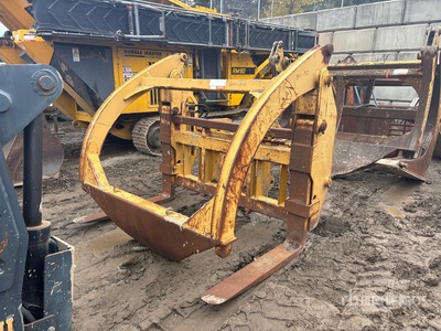 Weldco LL11 42 in Q/C Wheel Loader Grapple