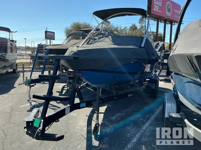 2008 Tige TIX0561PH708 Bowrider Boat w/2017 Boat Mate SH019 Trailer