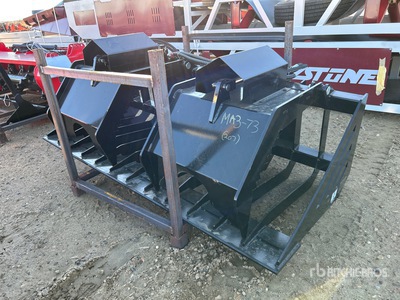 2025 GIYI GY-HWG72C 72 in Skid Steer Grapple