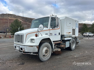 2004 Freightliner FL70 Sweeper Truck
