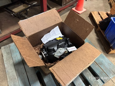 Danfoss Hydraulic Pump (Unused)