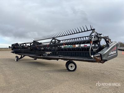 2007 MacDon FD70 Cabezal de cosechadora trilladora