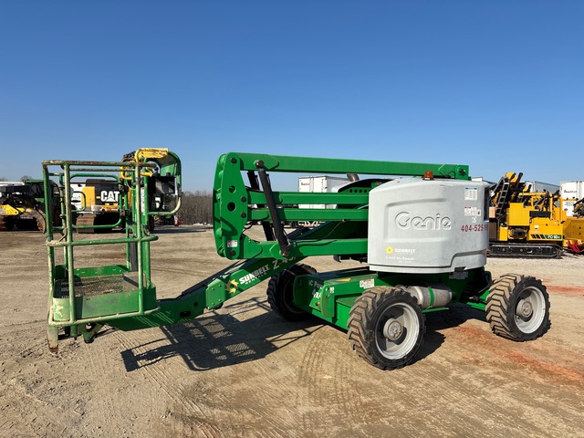 2017 Genie Z-45/25 4WD Dual Fuel Articulating Boom Lift