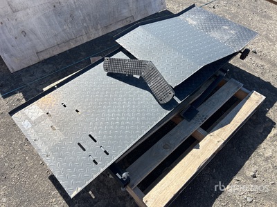 Multiquip 454 KG Air Hydraulic Motorcycle lift