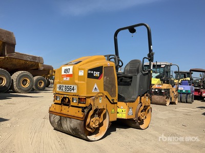 2013 Cat CB14B Compacteur à double bille