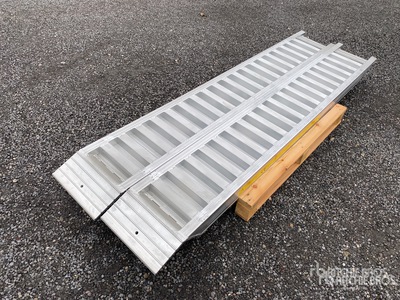 6 Ton Aluminum Loading Ramps (Unused)