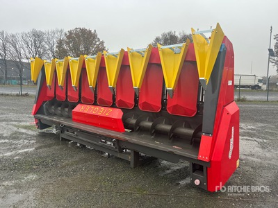 2018 Ziegler Corn Champion 8S 8 Row Corn Combine Header (Unused)