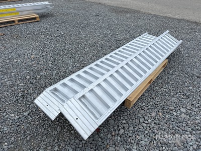 2025 6 Ton Aluminum Loading Ramps (Unused)