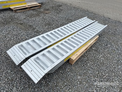 2025 6 Ton Aluminum Loading Ramps (Unused)