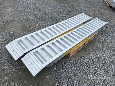 2025 6 Ton Aluminum Loading Ramps (Unused)