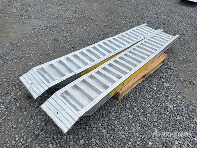 2025 6 Ton Aluminum Loading Ramps (Unused)