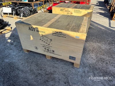 2026 AGT M-4IN1BCT 2000 mm Multi-Purpose Mini Godet pour chargeuse à différentiel (Unused)