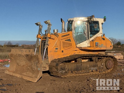 2018  PR726LGP Crawler Dozer
