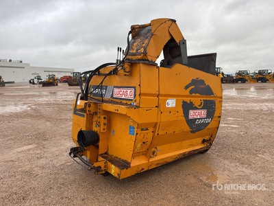 2003 Lucas G Raptor T Pailleuse