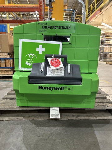 Honeywell Fendall Pure Flow 1000 Emergency Eye Wash Station Honeywell Fendall Pure Flow 1000 Emergency Eye Wash Station