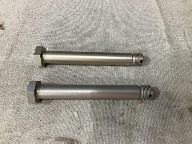 (6) Boeing 74A480701-2001 Close Tolerance Bolts