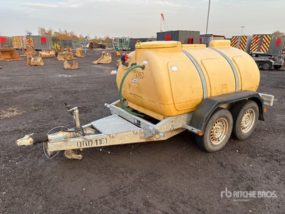 2016 2000L Water Tank