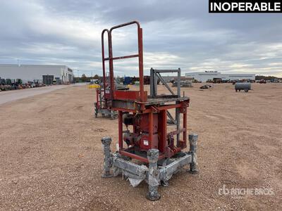 2007 PEC 120 Plateforme Elevatrice A Cremailliere Vertical Mast Lift (Inoperable)