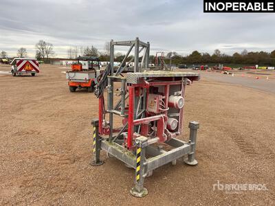 2007 PEC 120 Plateforme Elevatrice A Cremailliere Vertical Mast Lift (Inoperable)