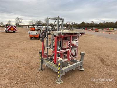 2007 PEC 120 Plateforme Elevatrice A Cremailliere Pionowy podnośnik masztowy (Inoperable)