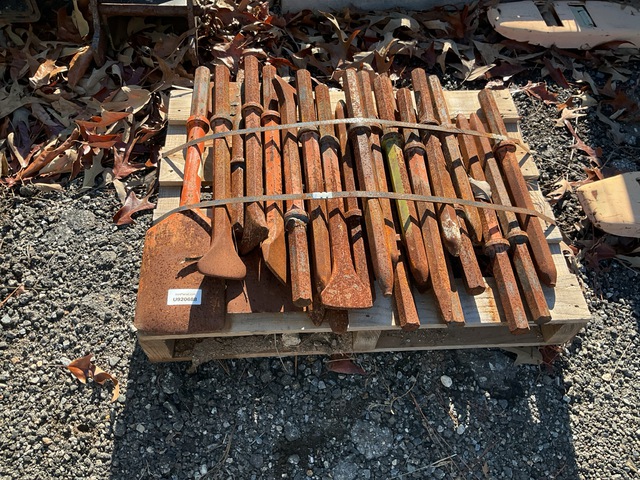 Quantity of Breaker Bits & Chisels