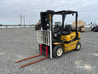 2018 Yale GLP050 4800 lb Cushion Tire رافعة شوكية