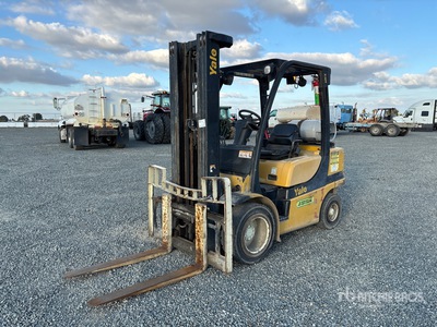 2011 Yale GLP060 6000 lb Cushion Tire رافعة شوكية