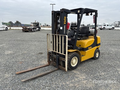 2018 Yale GLP050 4600 lb Pneumatic Tire رافعة شوكية