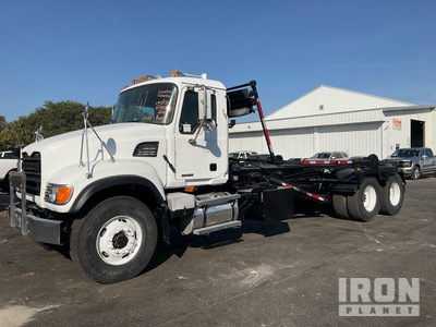 2005 Mack CV713 granite 6x4 Roll-Off Truck