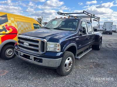 2005 Ford F-350 4x4 Crew Cab Pickup (Inoperable)