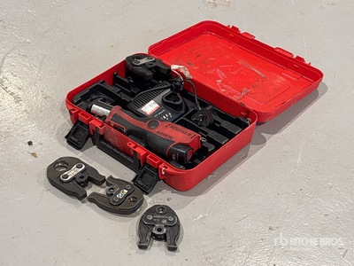 Novopress ACO103 Crimper ハンドツール