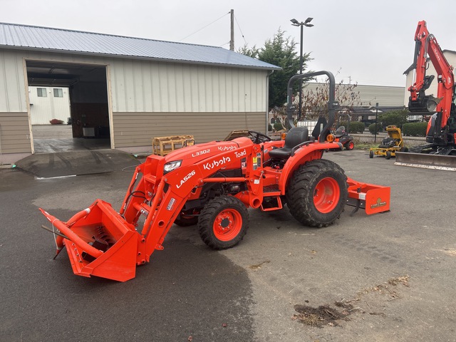 2022 Kubota L3302HST 4WD Utility Tractor