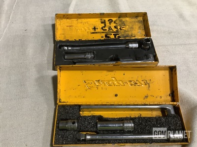 (3) Snap-On 30003-1732AS400 10MM Spline Socket Wrench Kits