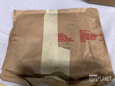 (10) Sikorsky S6435-20040-100 Retainers